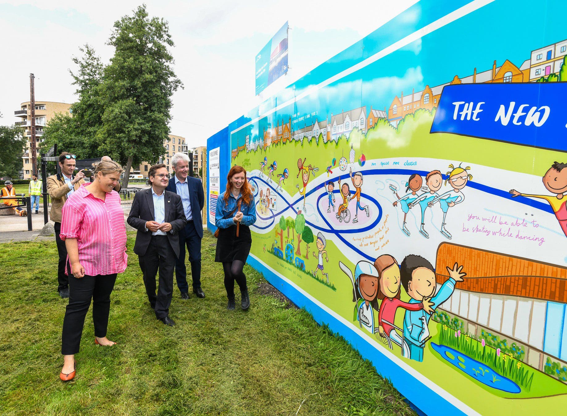 L R Leader Elect Of Waltham Forest Council Grace Williams Cllr Paul Osborn Lee Valley Regional Park Authority Chief Executive Shaun Dawson And Artist Alice Druitt, British Ice Hockey