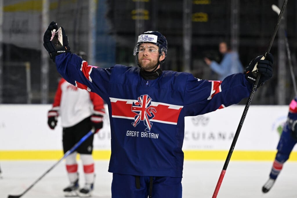 DJW 7570, British Ice Hockey