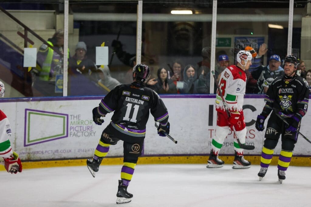 M F 4057, British Ice Hockey