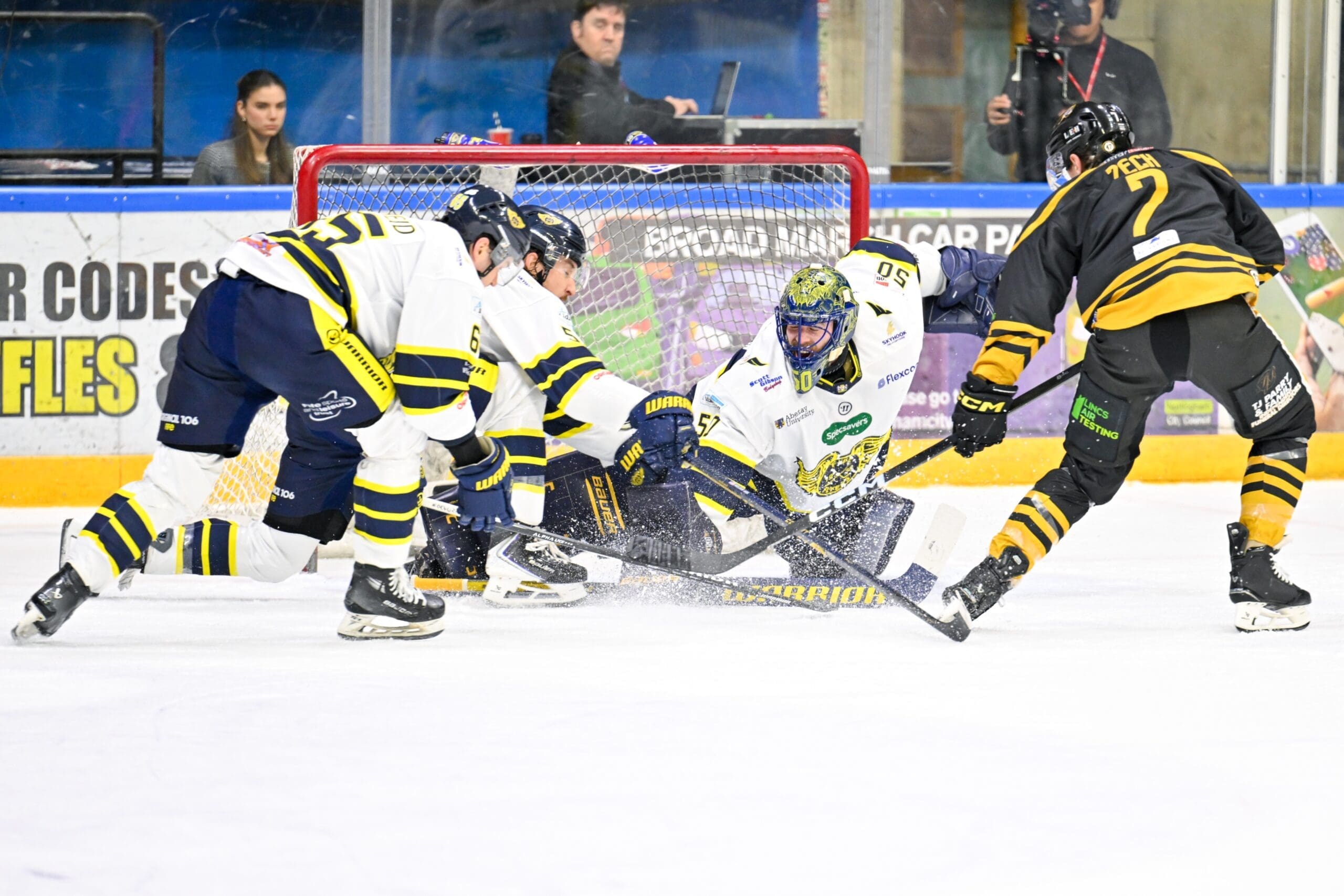 G8JQQ6iX0AAoFsU Scaled, British Ice Hockey