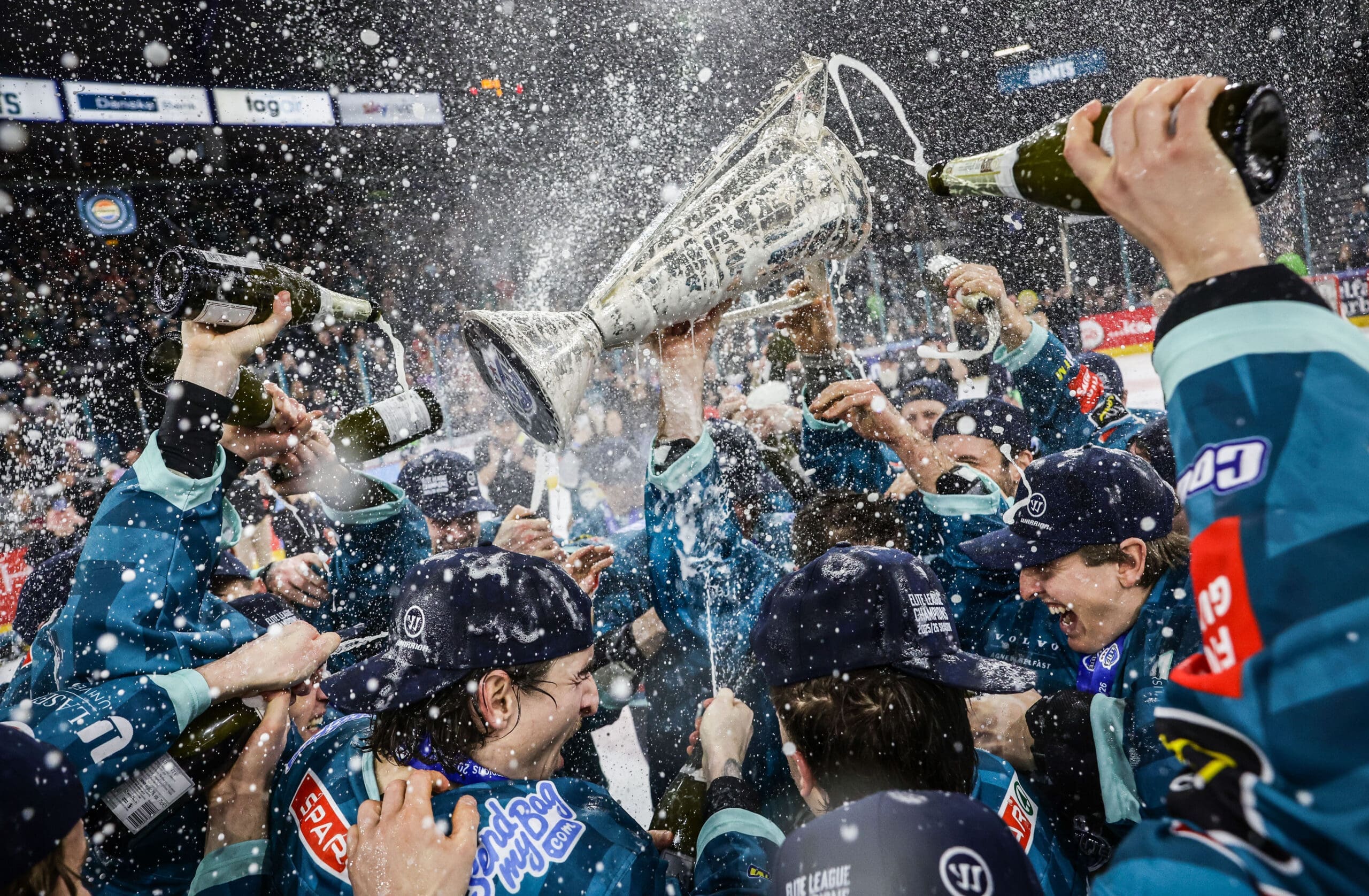 HElvAZ6WYAAlgdC Scaled, British Ice Hockey